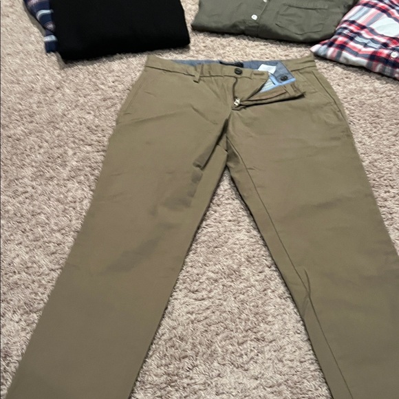 Men's Bundle. Vineyard Vines and More! - Picture 7 of 16